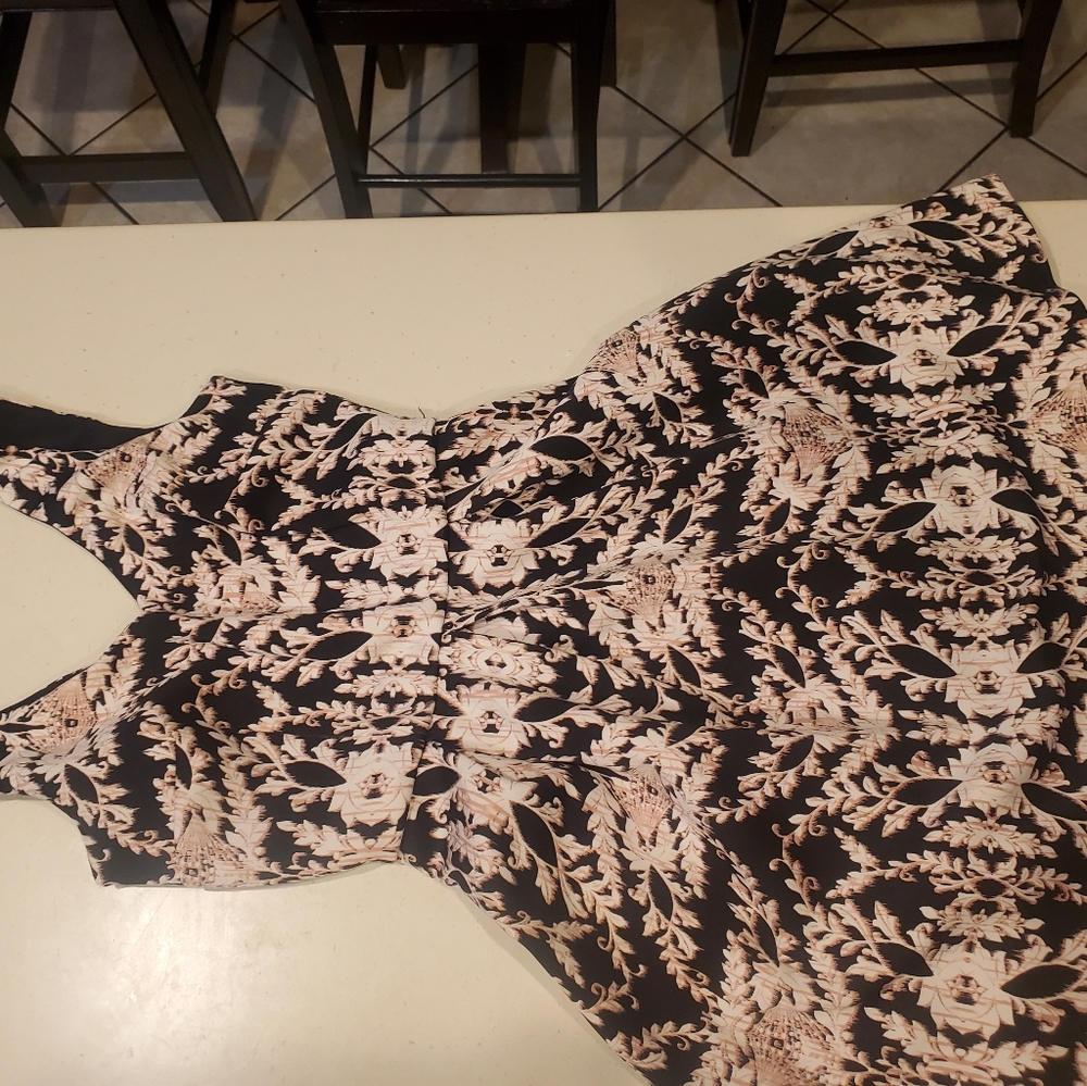 Juniors dress size 3